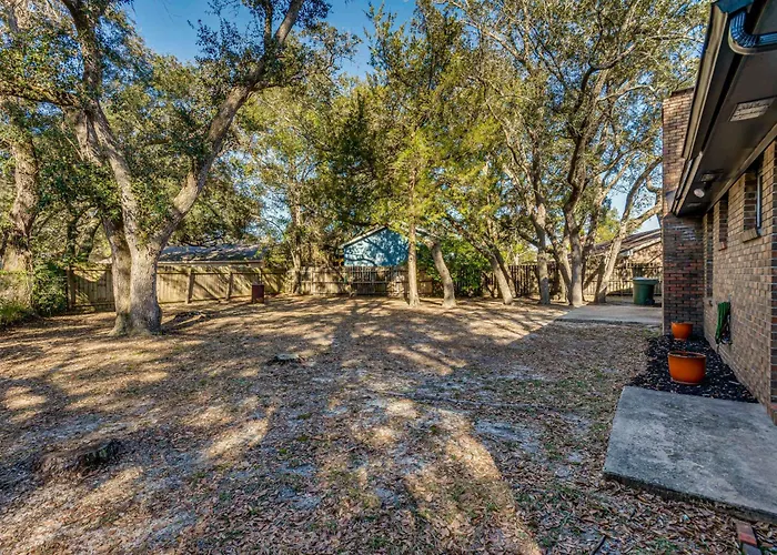Gear & Cruiser Bicycles: Quiet Gem Holiday home Pensacola